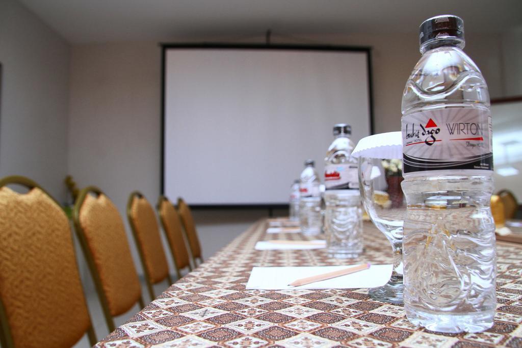 Bukit Dago Hotel Bandung Exterior photo