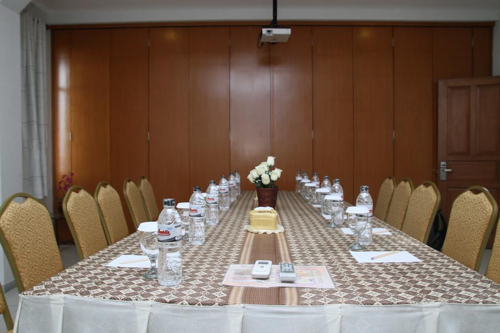 Bukit Dago Hotel Bandung Exterior photo
