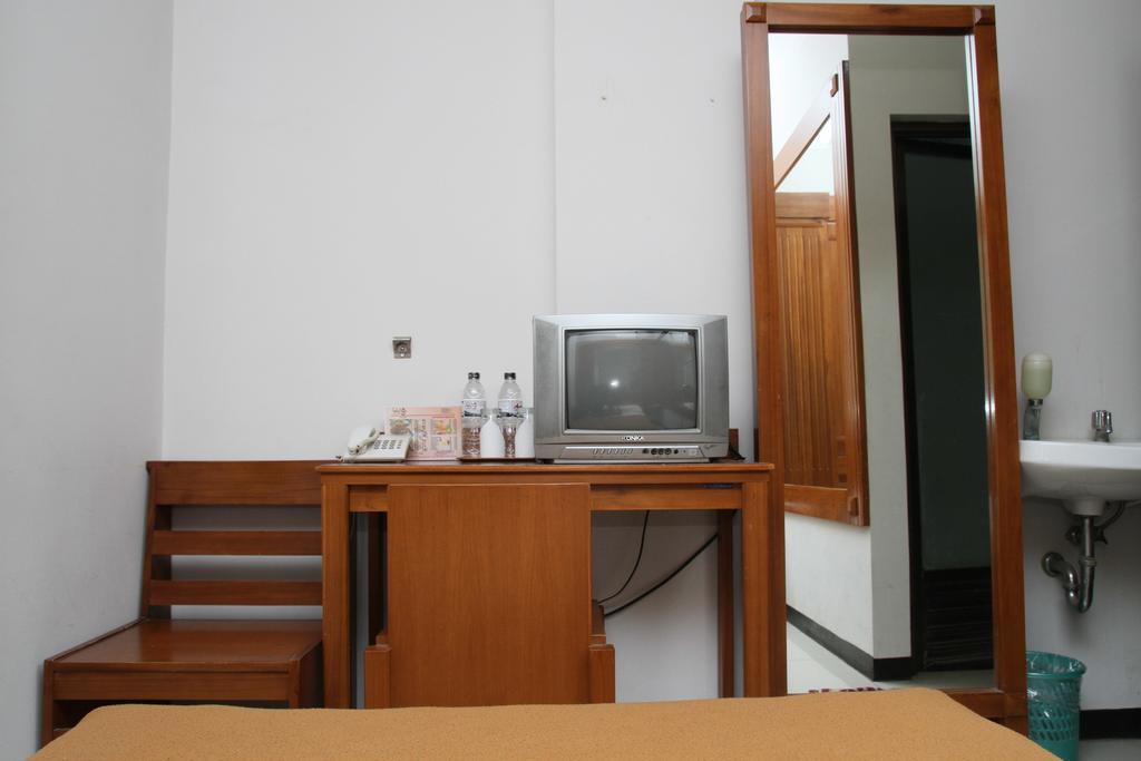 Bukit Dago Hotel Bandung Room photo